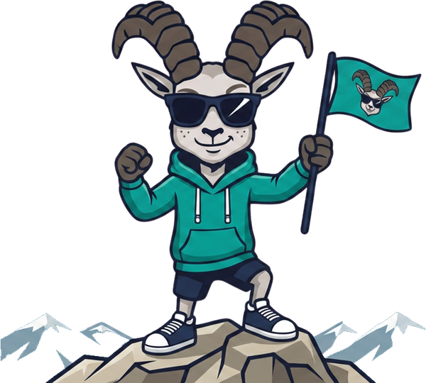 Pax, das APEX-Maskottchen, steht mit Fahne auf dem Gipfel